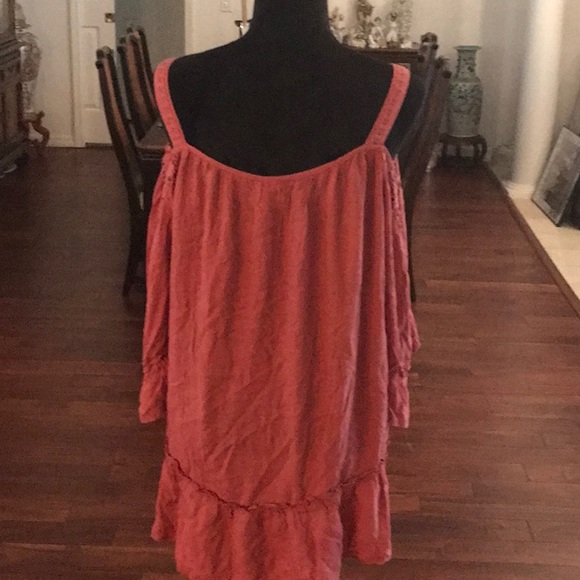 Top - Picture 2 of 2